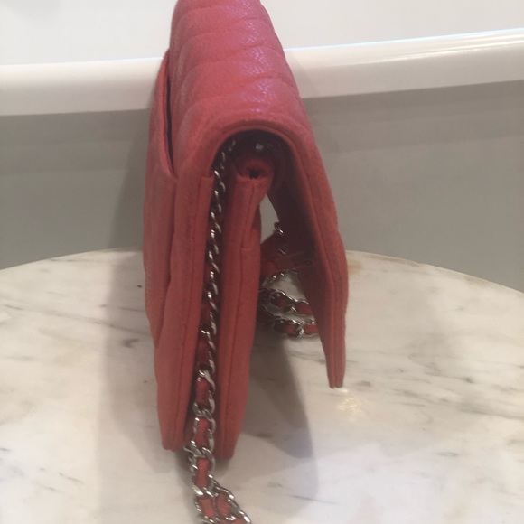 Chanel Quilted wallet on chain - Picture 4 of 8